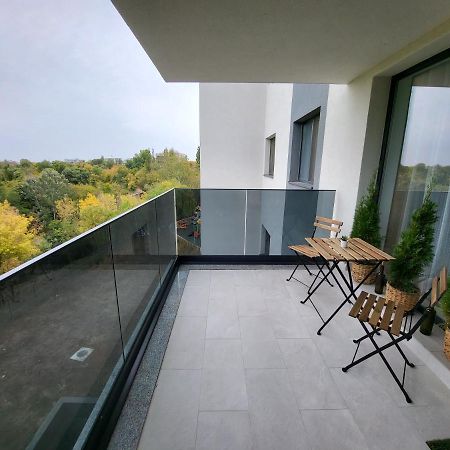 Green Tam - Nature Heaven - Private Parking Bucureşti Exterior foto
